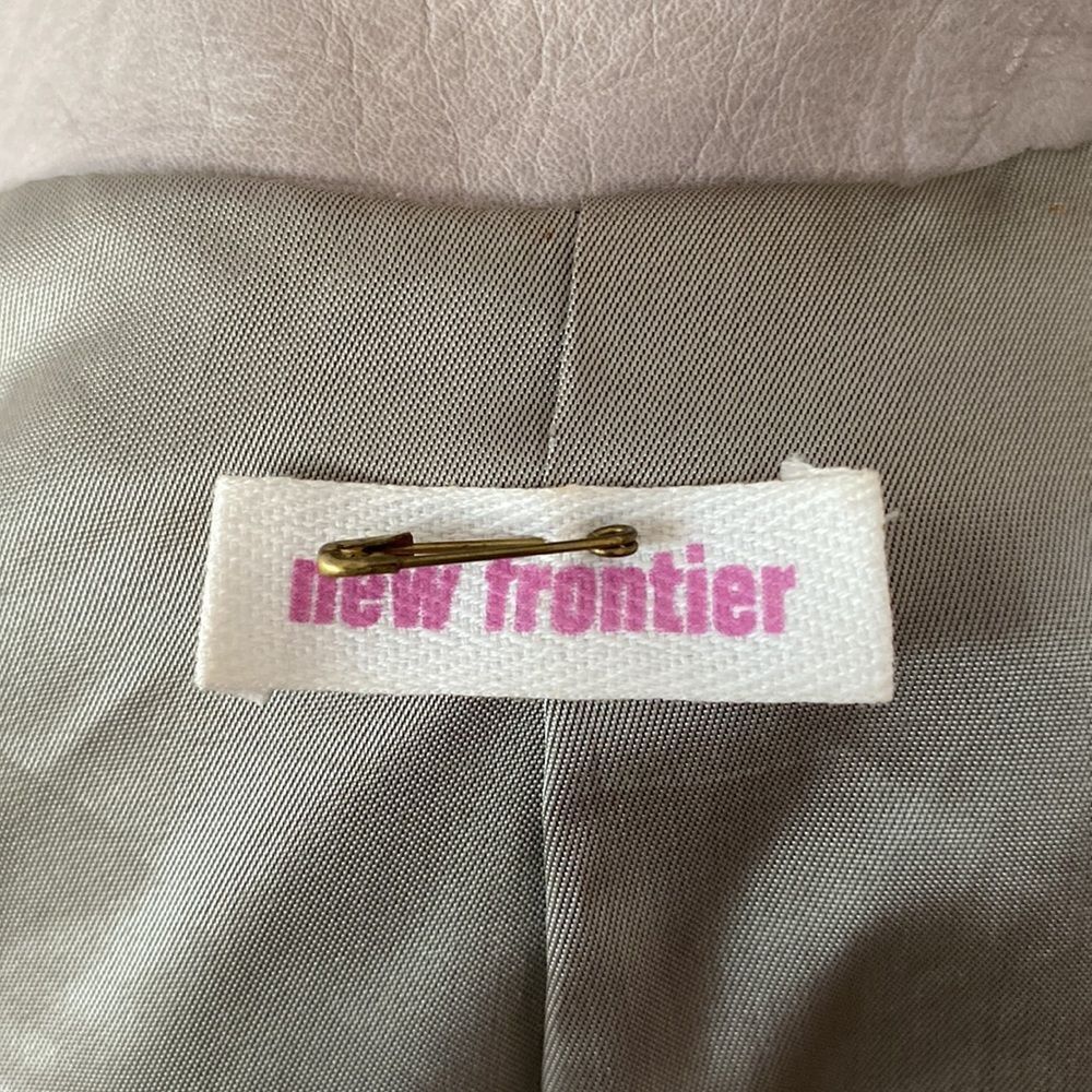 New Frontier gray leather jacket. - Picture 5 of 9